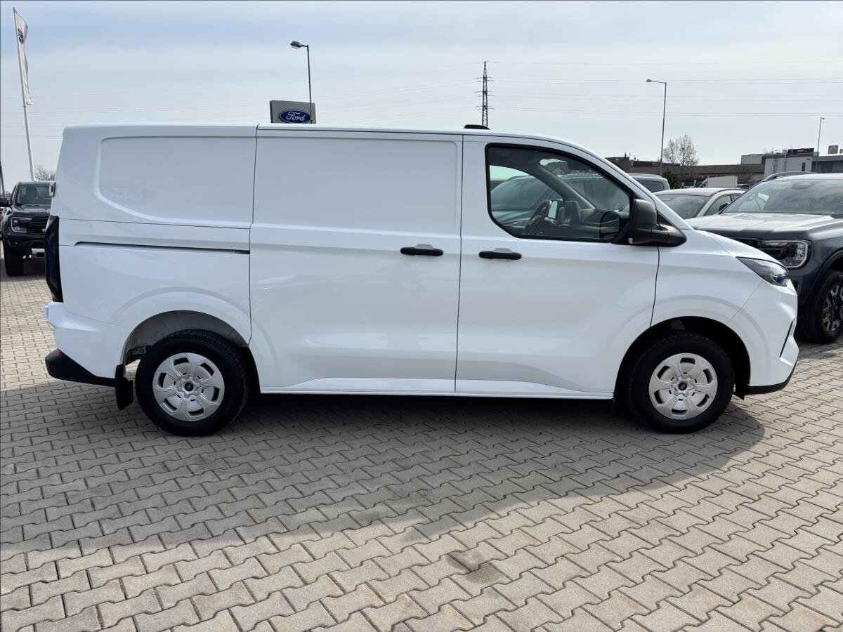 Ford Transit Custom Skříň 2,0 l 100 kw