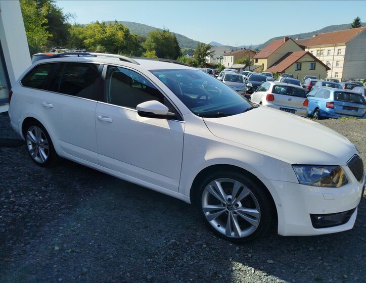 Škoda Octavia Kombi 2,0 l 110 kw