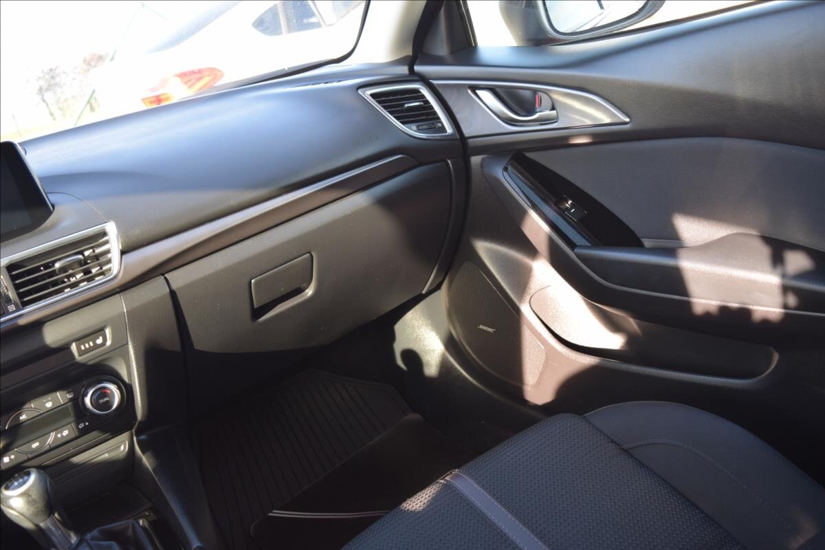 Mazda 3 Hatchback 2,0 l 121 kw