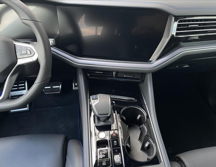 Volkswagen Touareg SUV / Terénní 3,0 l 250 kw