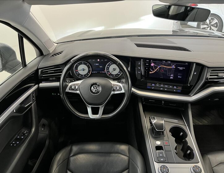 Volkswagen Touareg 5