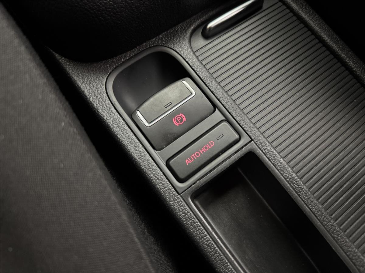 Volkswagen Tiguan SUV / Terénní 2,0 l 110 kw