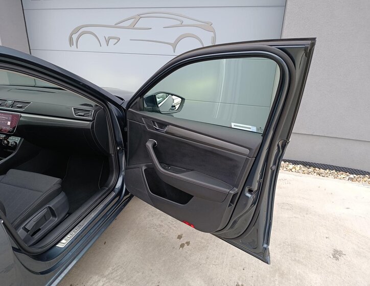 Škoda Superb Kombi 2,0 l 147 kw