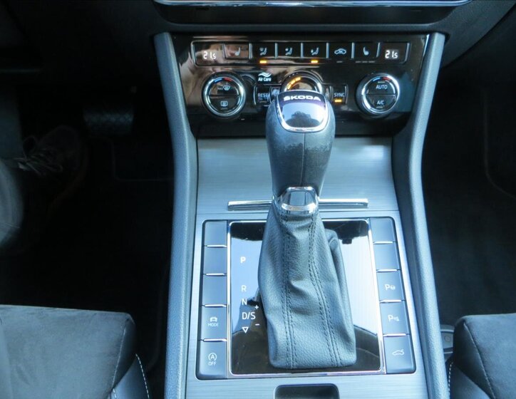 Škoda Superb Kombi 2,0 l 110 kw