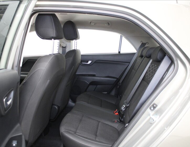 KIA Rio Hatchback 998,0 73 kw