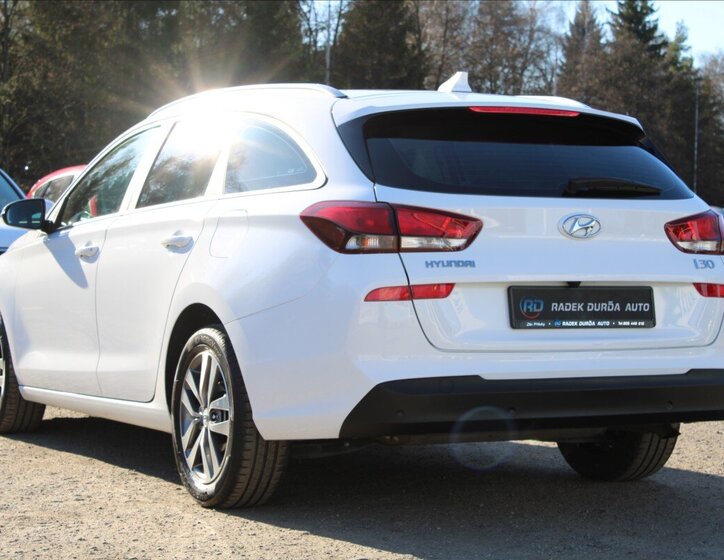 Hyundai i30 Kombi 1,4 l 103 kw