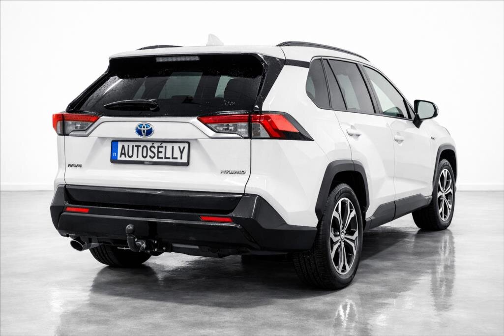 Toyota RAV4 SUV / Terénní 2,5 l 136 kw