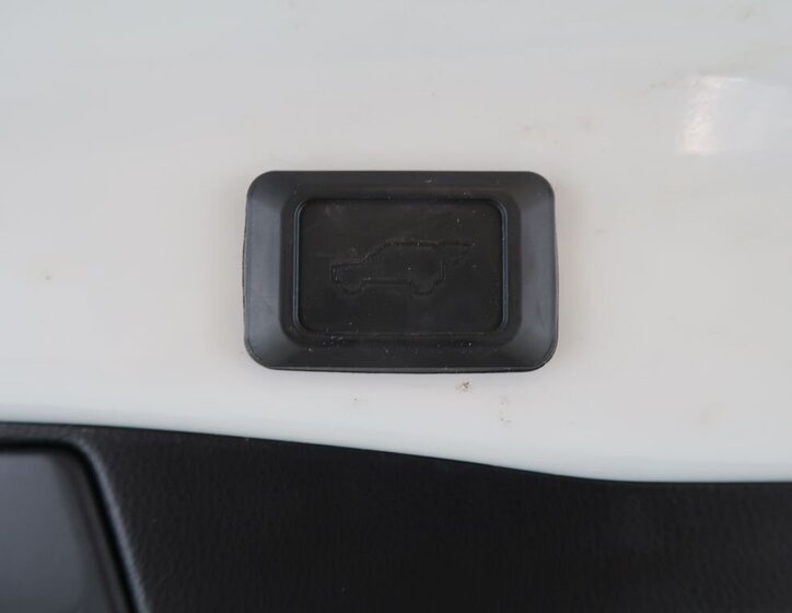 Toyota RAV4 SUV / Terénní 2,5 l 225 kw