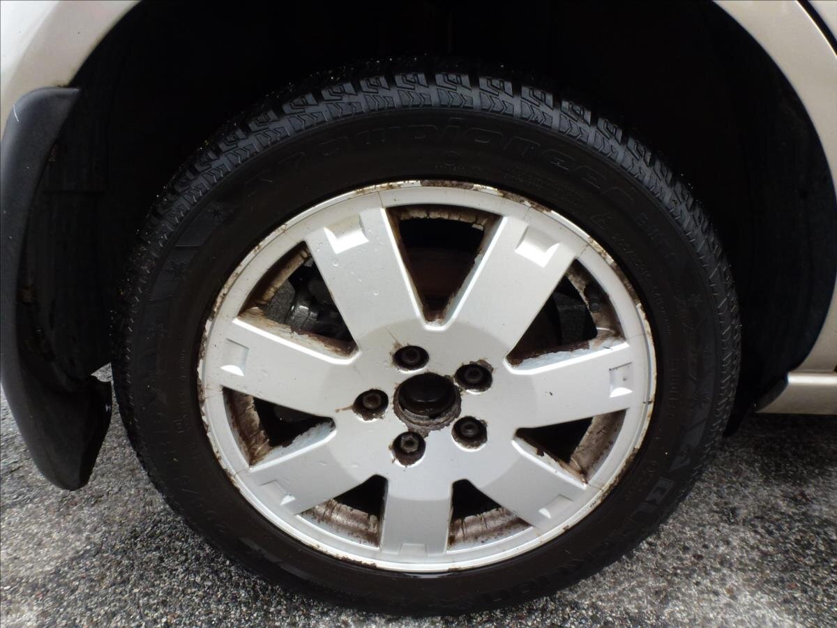 Ford Mondeo Sedan / Limuzína 2,5 l 125 kw