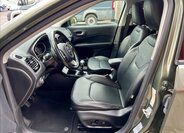 Jeep Compass SUV 1,4 l 103 kw