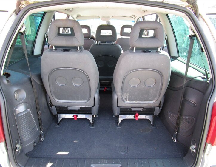 Volkswagen Sharan Kombi 1,9 l 85 kw