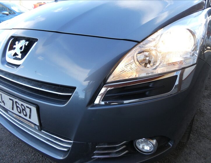Peugeot 5008 MPV 1,6 l 115 kw