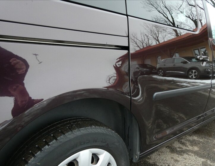 Volkswagen Caddy Kombi 1,6 l 75 kw