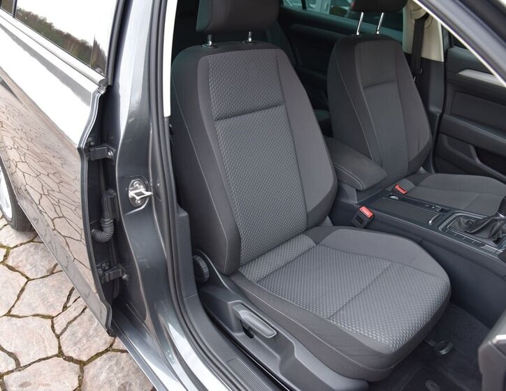 Volkswagen Passat Kombi 2,0 l 110 kw