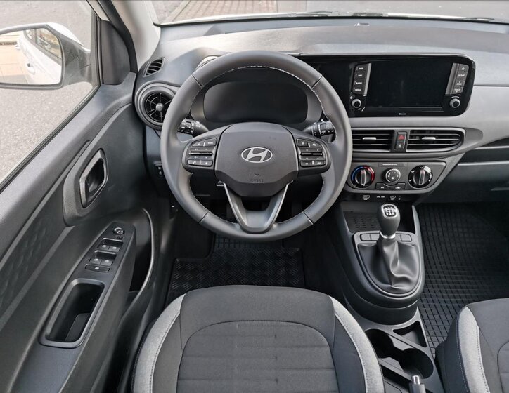 Hyundai i10 Hatchback 1,2 l 57 kw