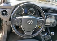 Toyota Corolla Sedan / Limuzína 1,6 l 97 kw