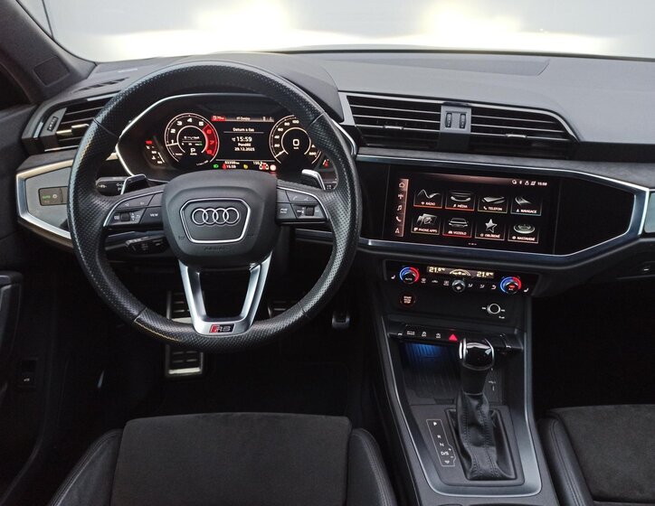 Audi RS Q3 SUV 2,5 l 294 kw