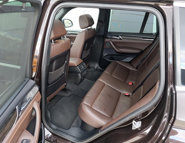 BMW X3 SUV / Terénní 3,0 l 230 kw