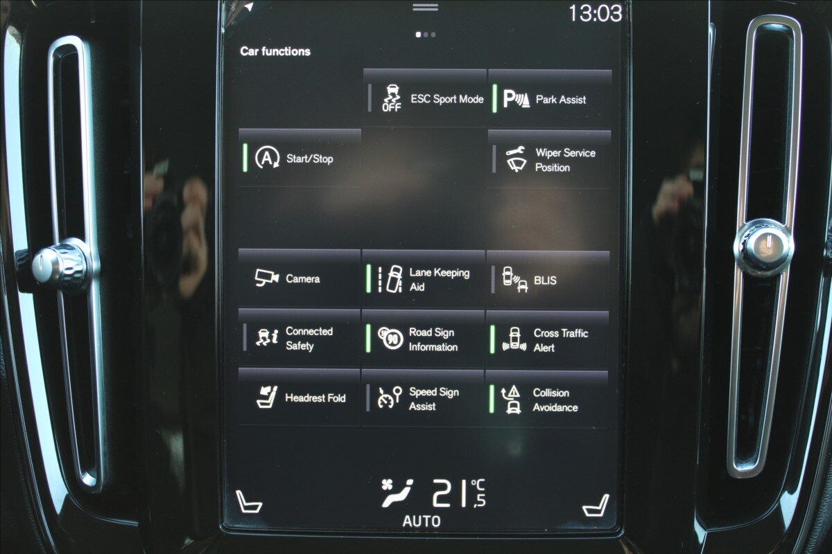 Volvo XC40 SUV 2,0 l 140 kw