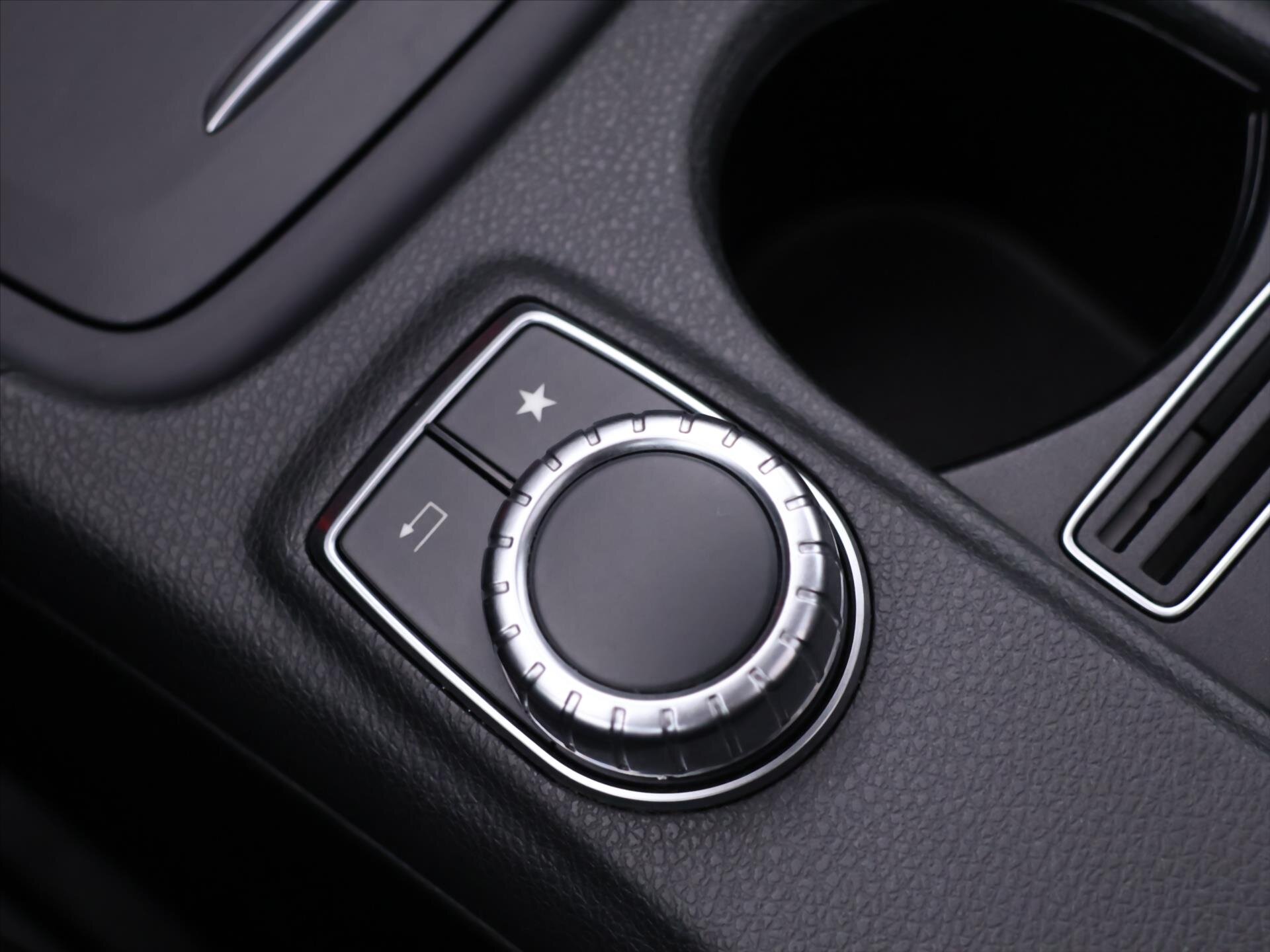 Mercedes-Benz CLA Kombi 2,1 l 100 kw