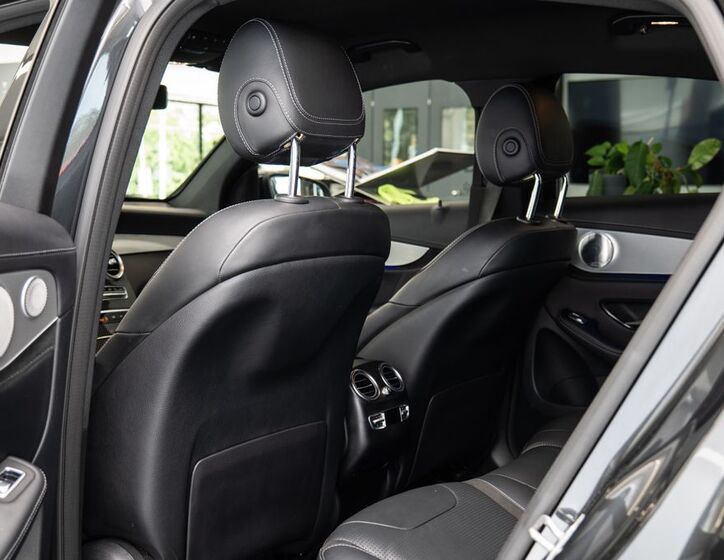 Mercedes-Benz GLC 10