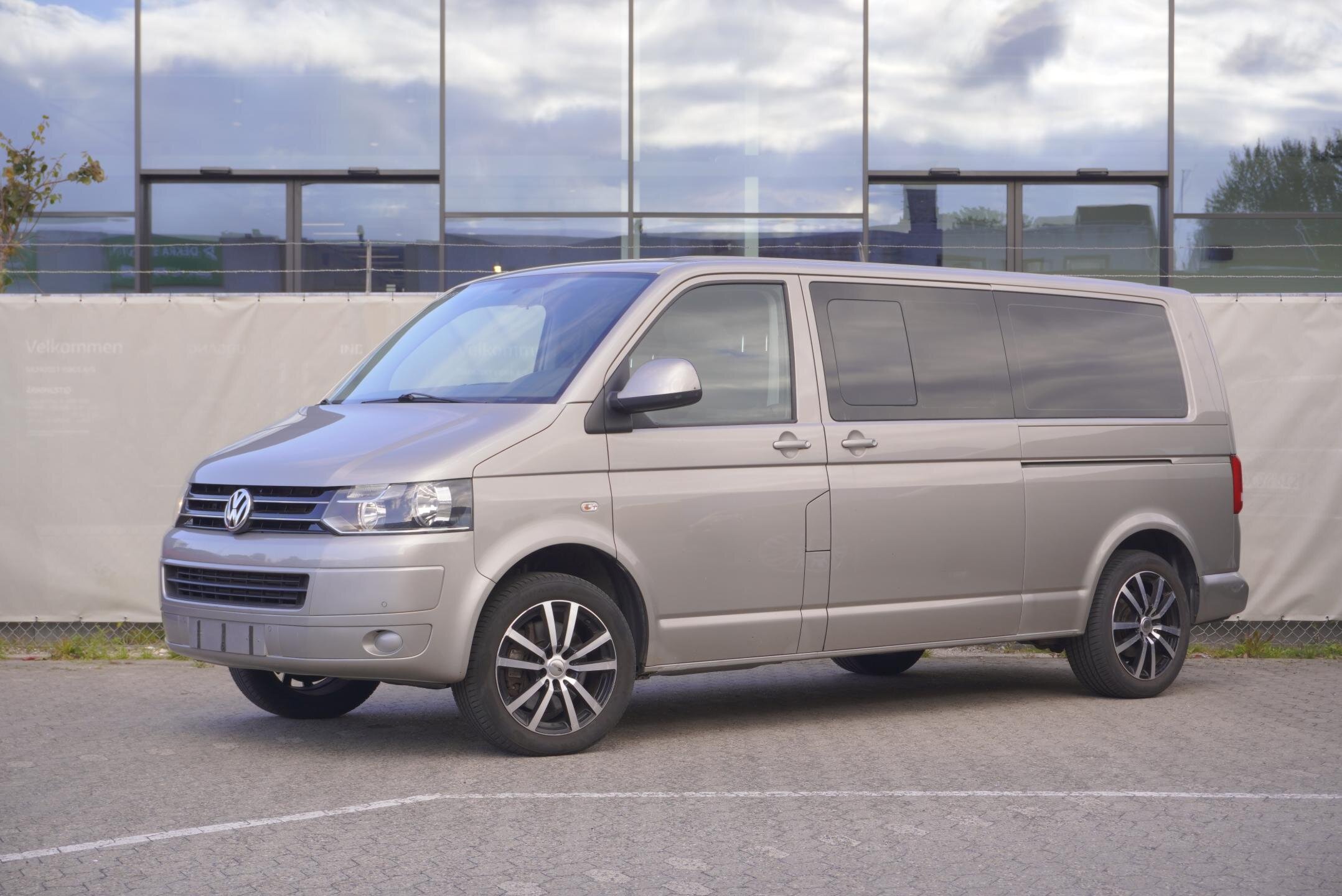 Volkswagen Caravelle