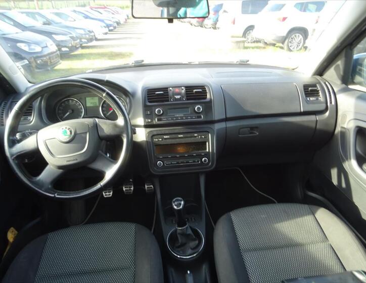 Škoda Roomster 11