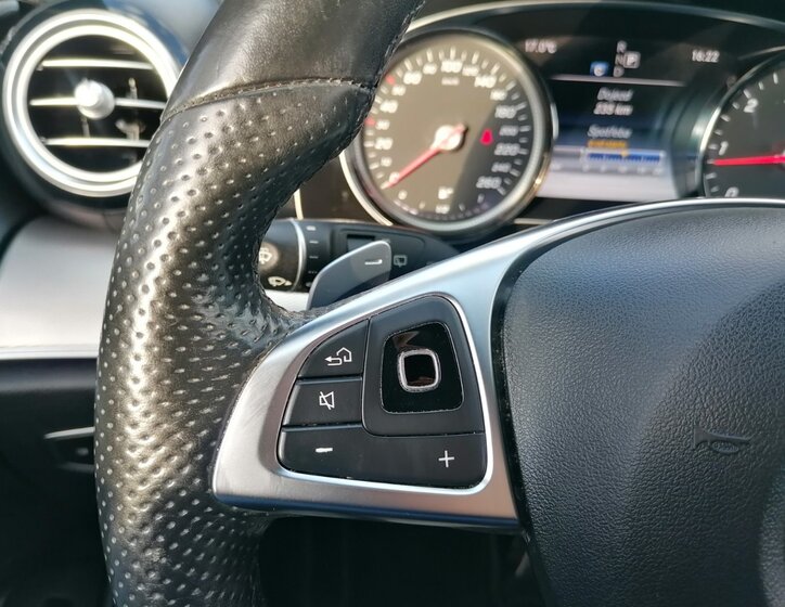 Mercedes-Benz Třídy E Kombi 2,0 l 110 kw