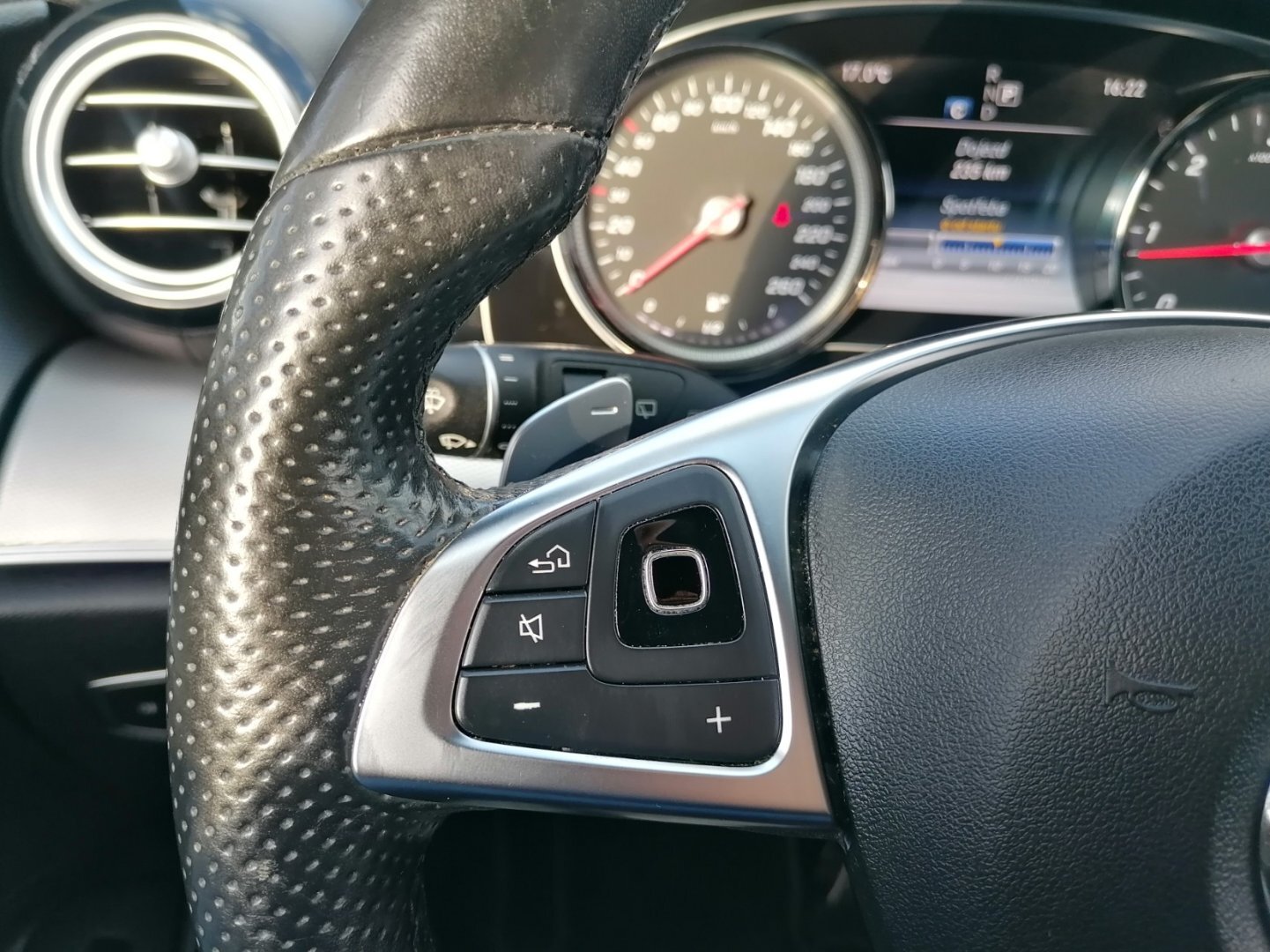 Mercedes-Benz Třídy E Kombi 2,0 l 110 kw