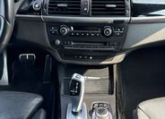 BMW X5 SUV 3,0 l 180 kw