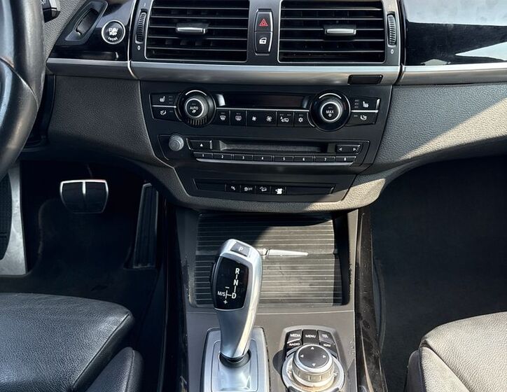 BMW X5 SUV 3,0 l 180 kw