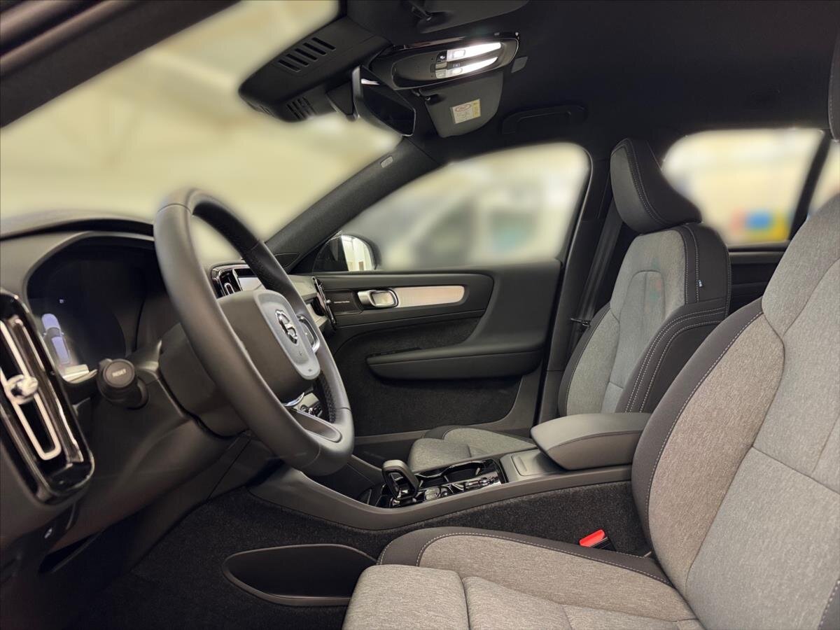 Volvo XC40 SUV 2,0 l 120 kw