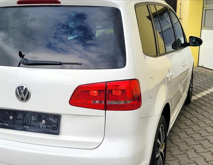 Volkswagen Touran 13