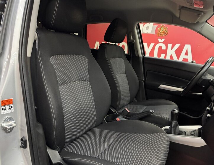 Suzuki Vitara SUV / Terénní 1,6 l 88 kw