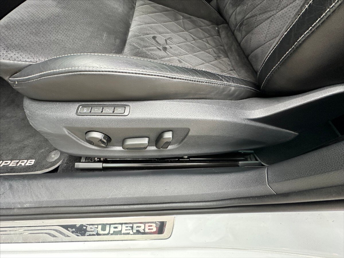 Škoda Superb Kombi 2,0 l 206 kw