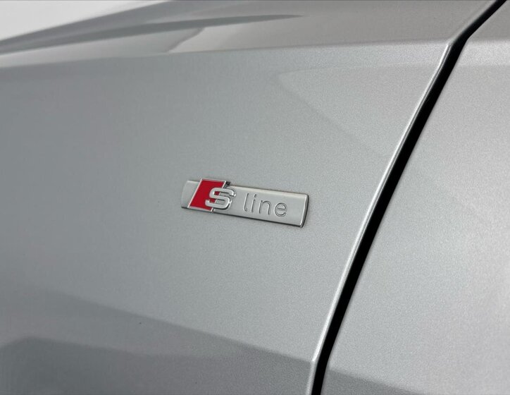 Audi A6 Sedan / Limuzína 3,0 l 250 kw