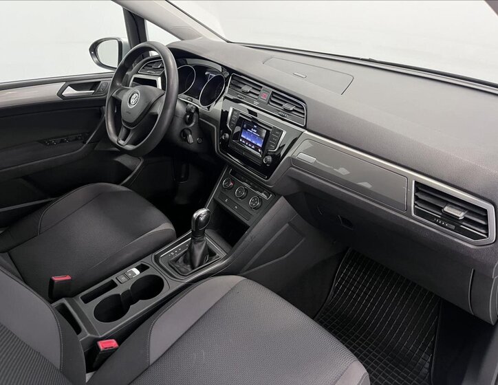 Volkswagen Touran Kombi 1,6 l 81 kw