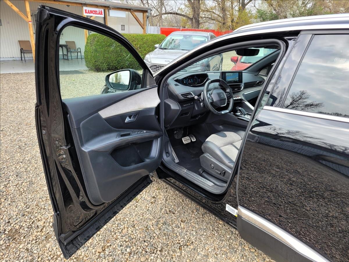 Peugeot 3008 SUV / Terénní 1,6 l 165 kw