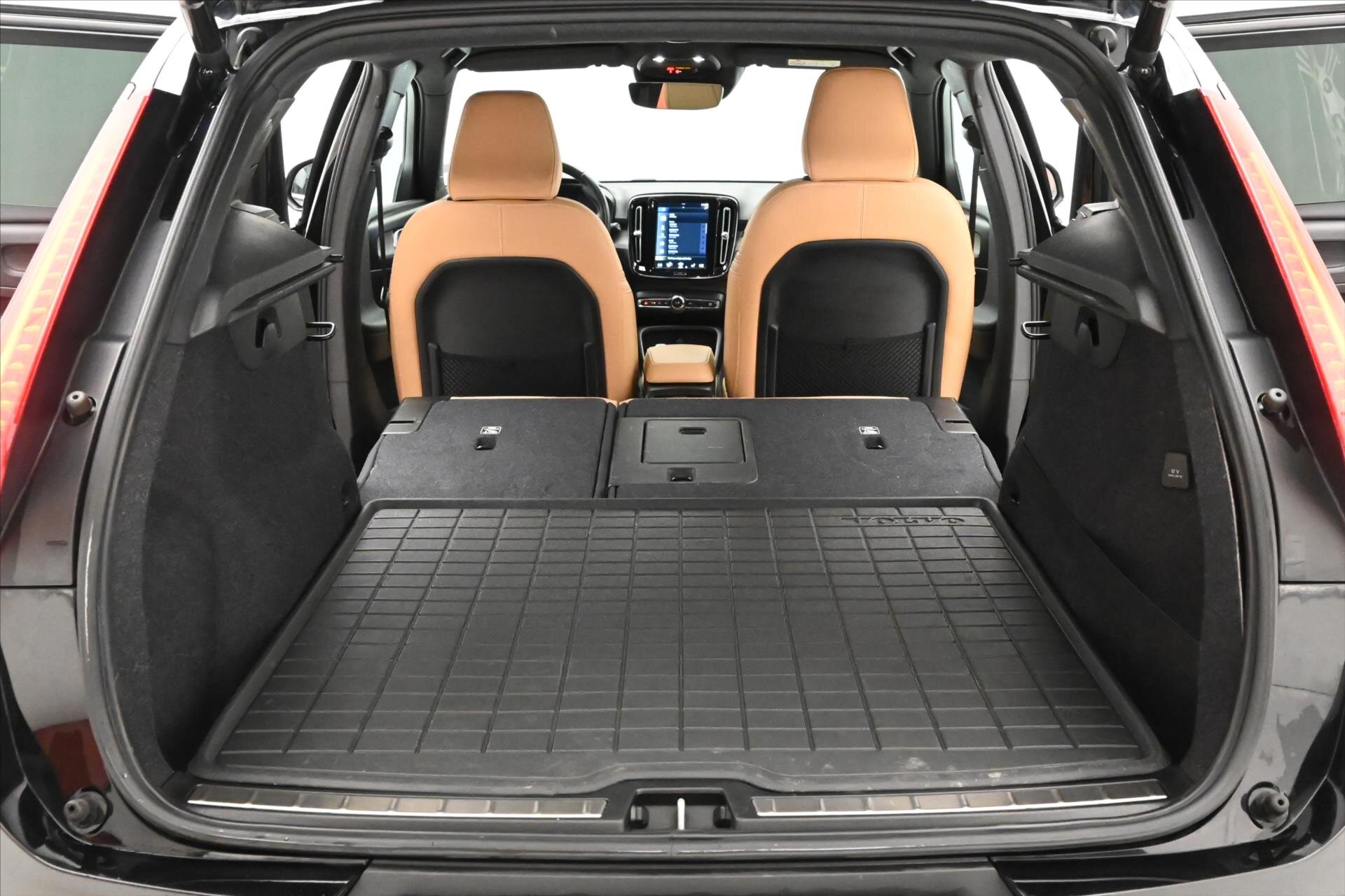 Volvo XC40 SUV 2,0 l 140 kw