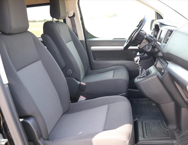 Toyota ProAce Verso 11