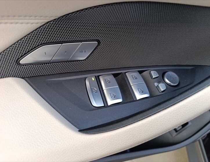 BMW i4 Sedan / Limuzína 0,0 400 kw