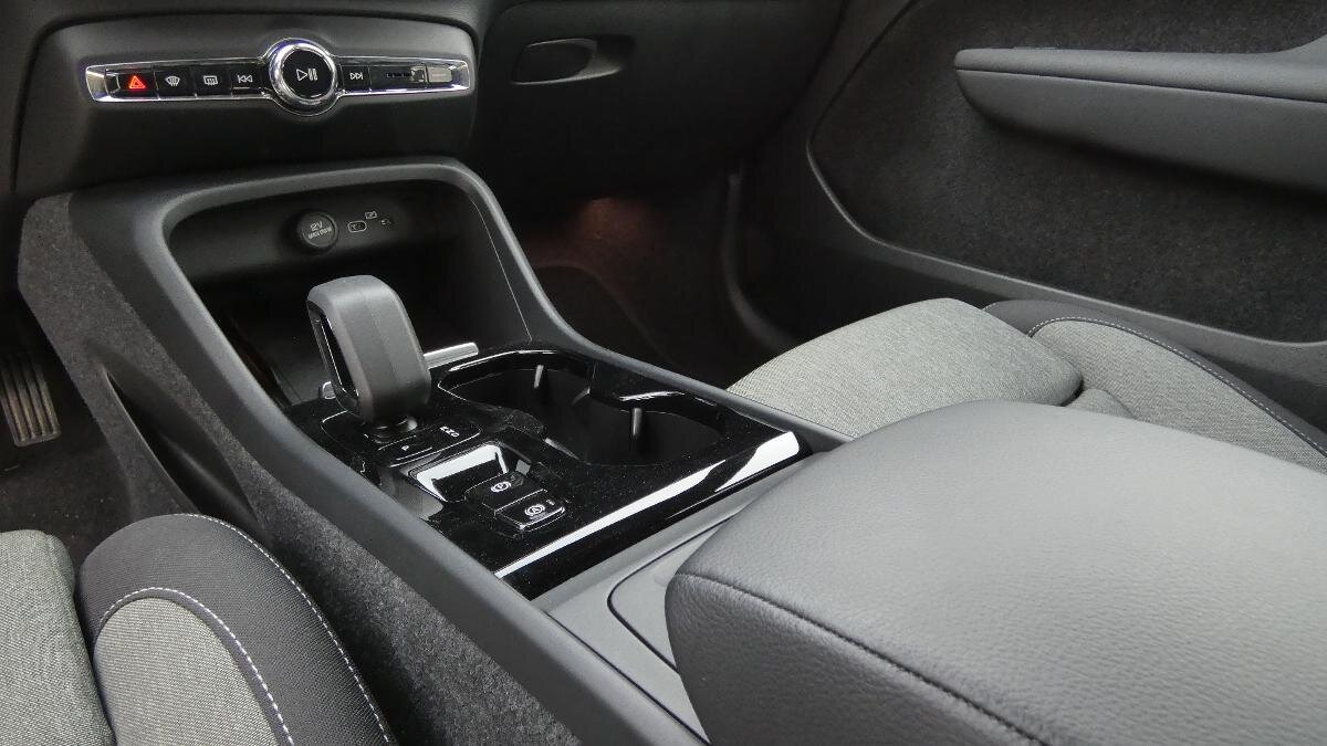 Volvo XC40 SUV / Terénní 2,0 l 120 kw