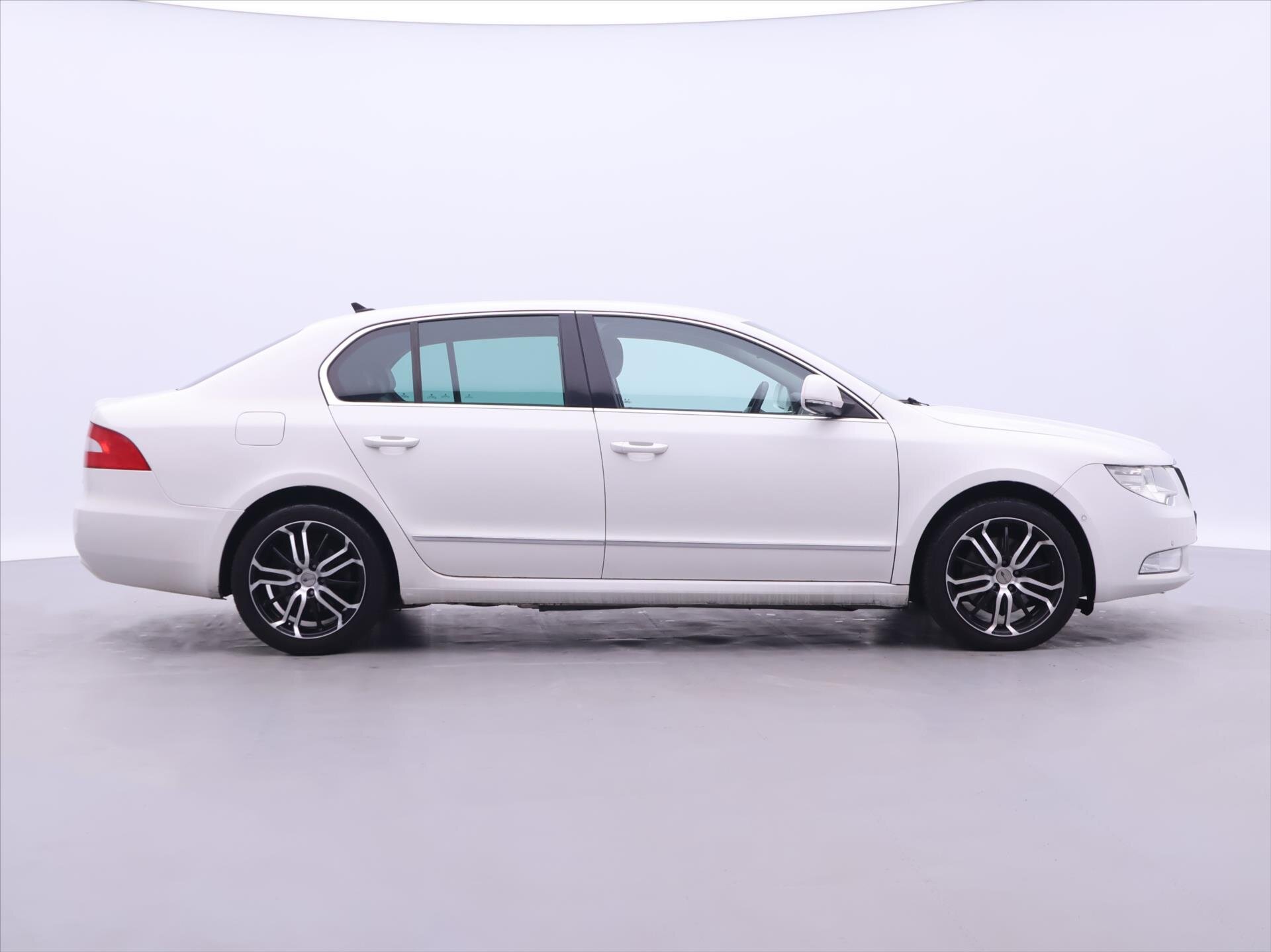Škoda Superb Liftback 2,0 l 125 kw