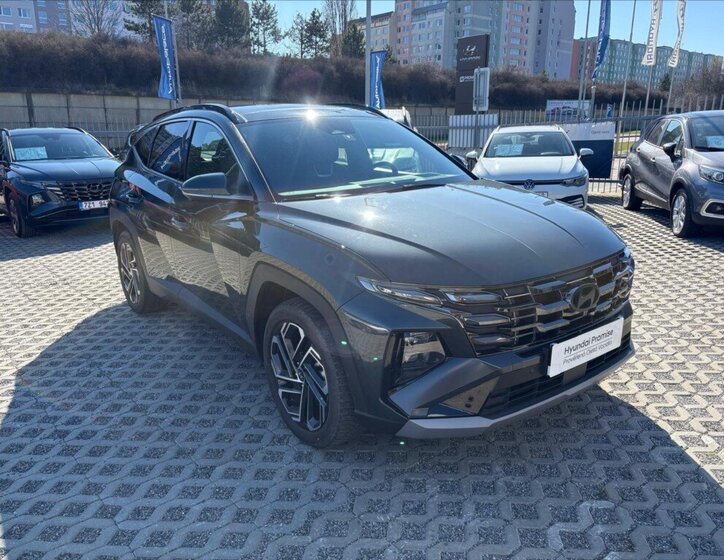Hyundai Tucson SUV / Terénní 1,6 l 185 kw