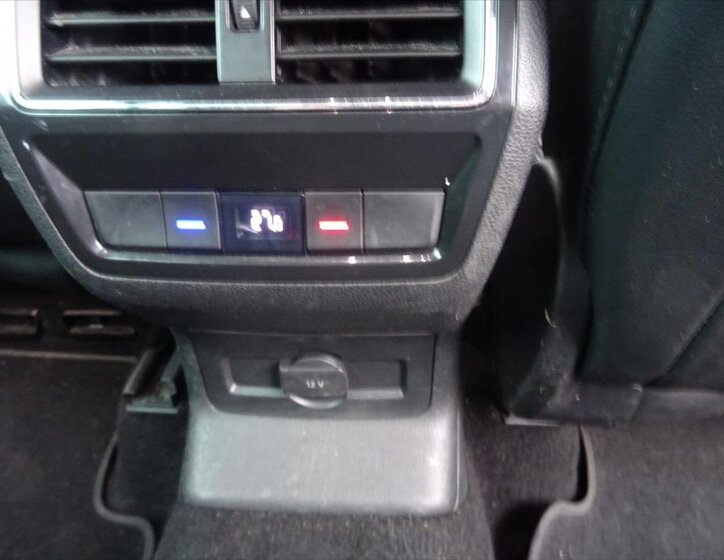 Škoda Kodiaq SUV / Terénní 1,5 l 110 kw