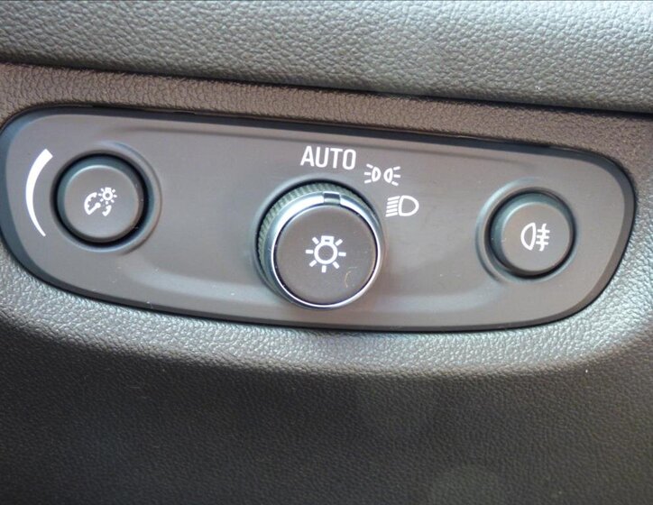 Opel Insignia Kombi 2,0 l 154 kw