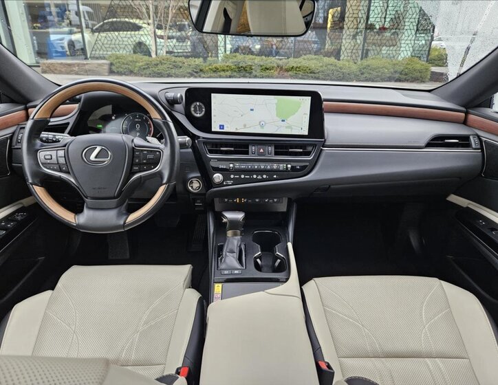 Lexus ES 300h 14