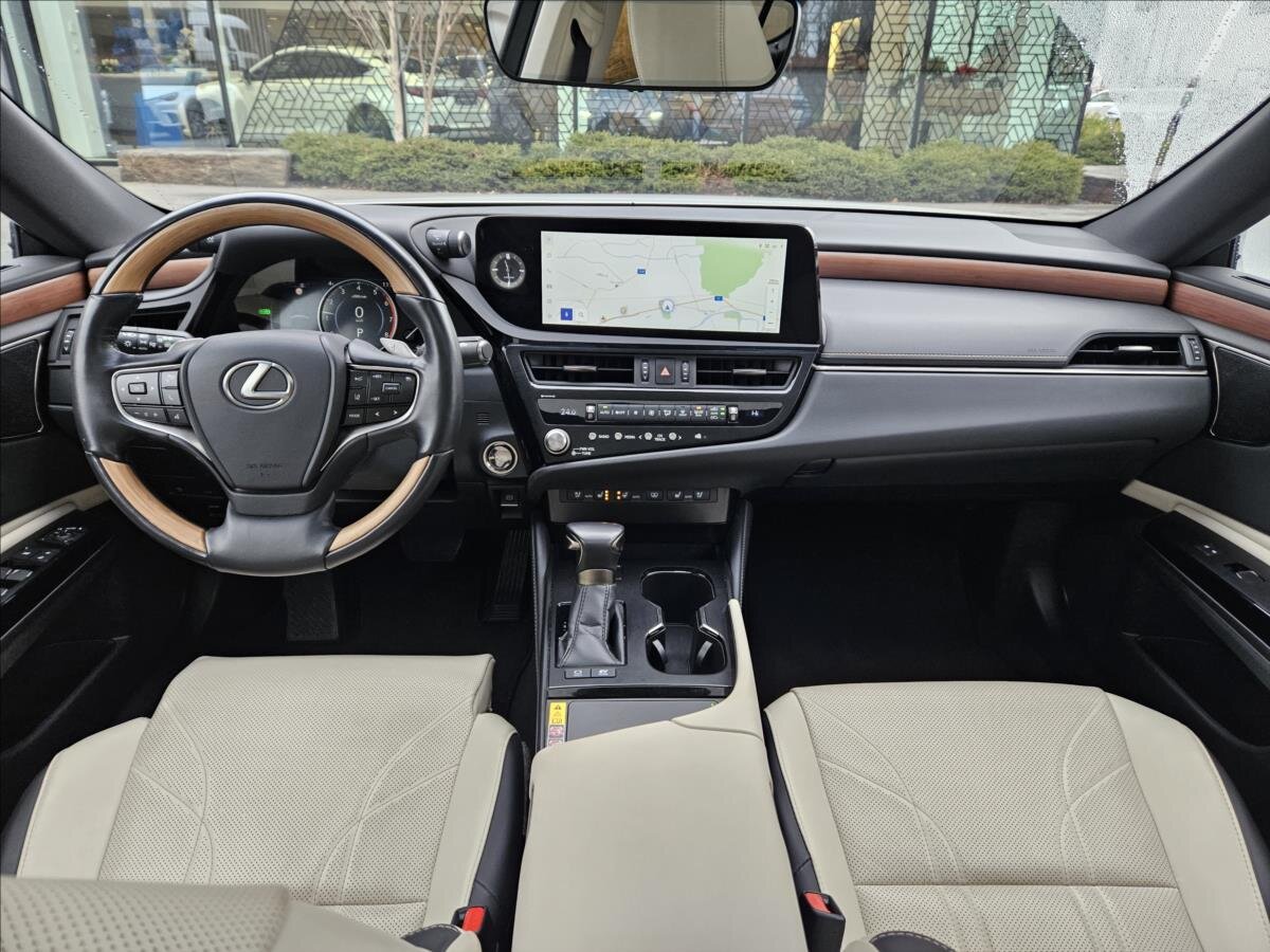 Lexus ES 300h