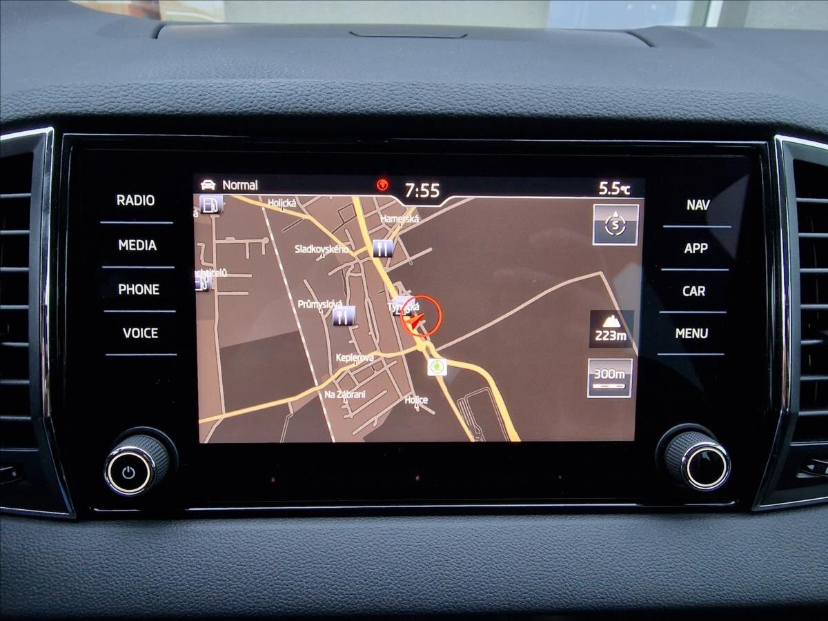 Škoda Karoq SUV 2,0 l 110 kw