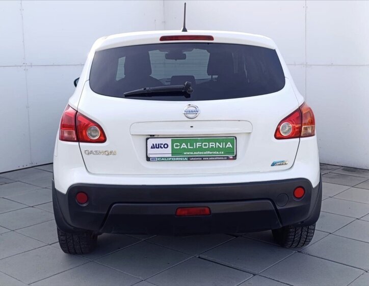 Nissan Qashqai SUV / Terénní 1,5 l 78 kw